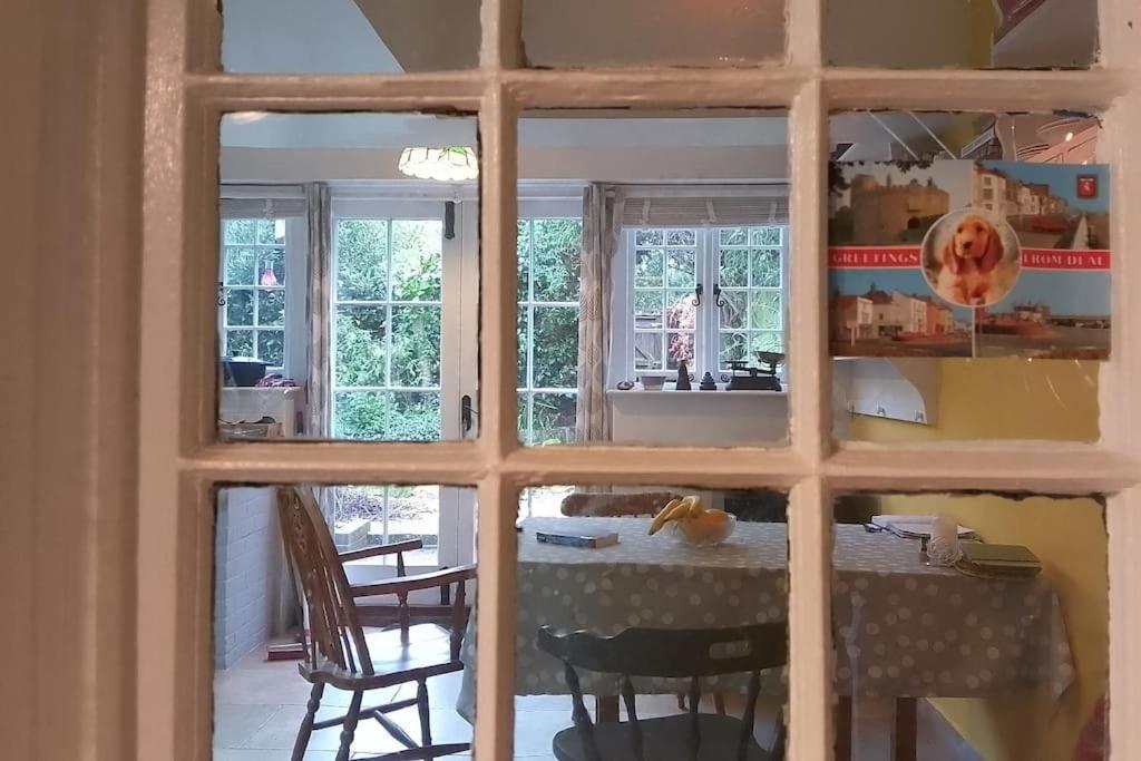 Cosy Cottage+ Secluded Garden Holiday home Deal