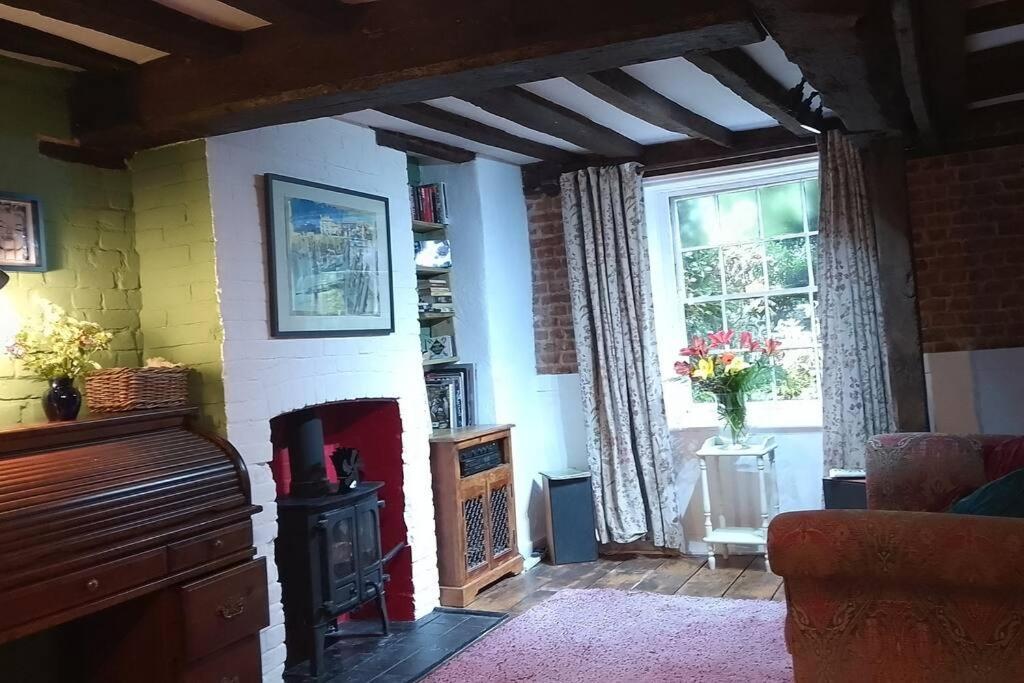 Cosy Cottage+ Secluded Garden Deal