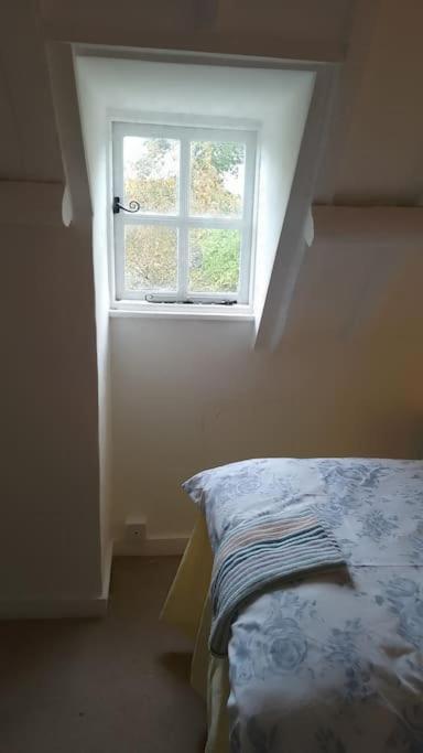 Cosy Cottage+ Secluded Garden * Deal